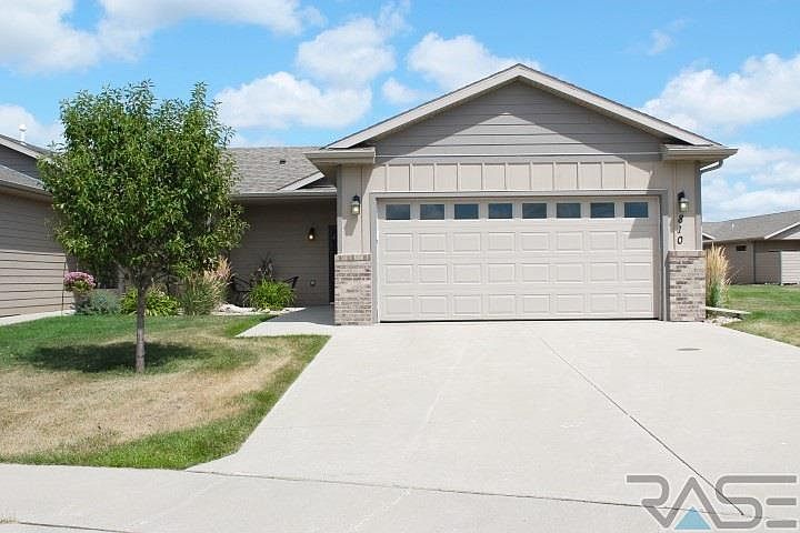 1st image of 810 E El Dorado Cir