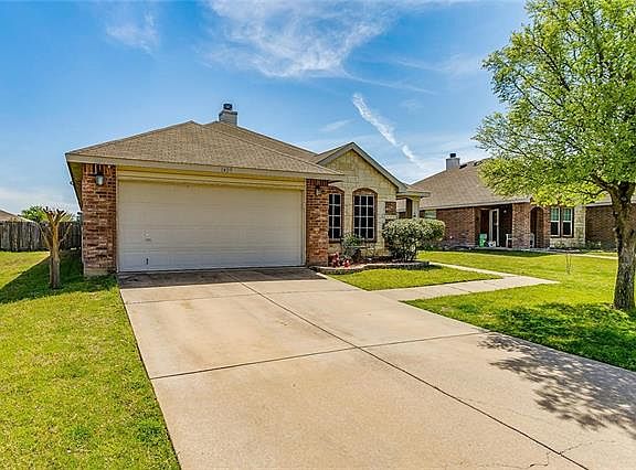 3rd image of 1409 Lauren Dr