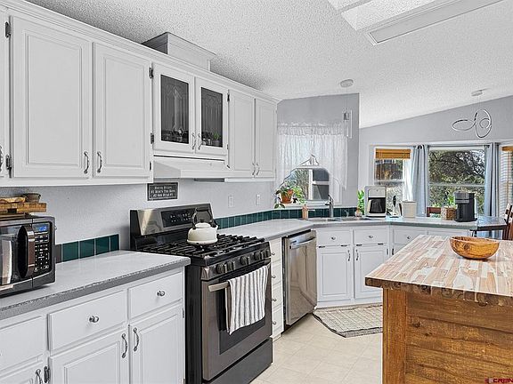 3rd image of 361 Fir Avenue