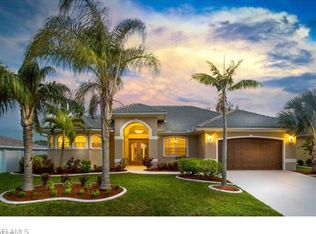 432 SE 16th Ter, Cape Coral, FL 33990