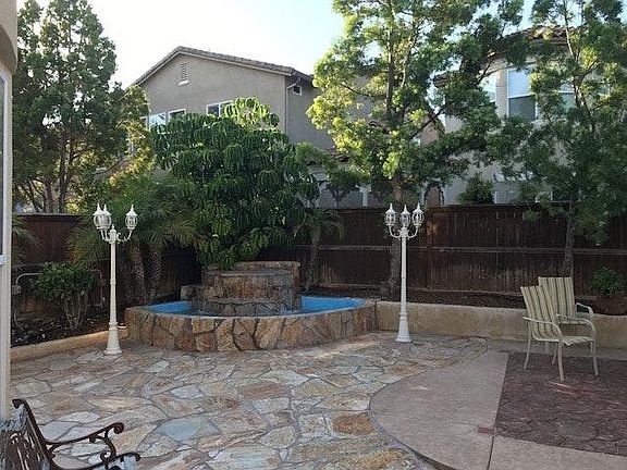 5th image of 7124 Torrey Mesa Ct
