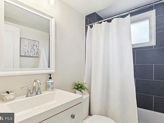 3rd image of 2400 41st St NW APT 104
