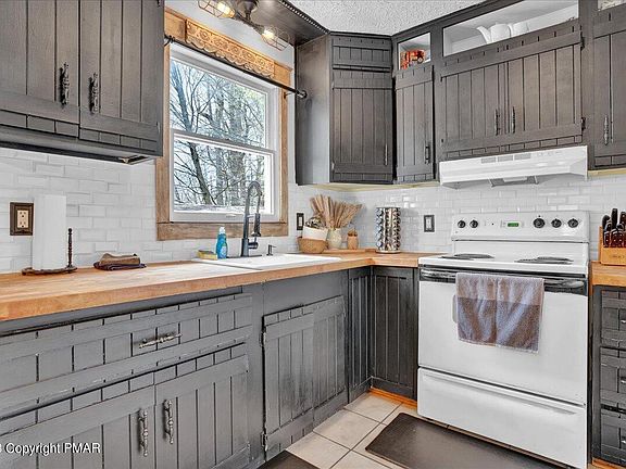 2nd image of 7106 Robinwood Dr