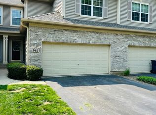 963 Oak Ridge Blvd, Elgin, IL 60120