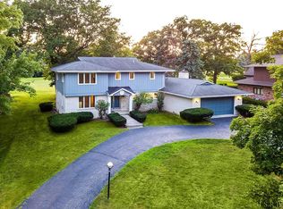 1634 Royal Oak Rd, Darien, IL 60561