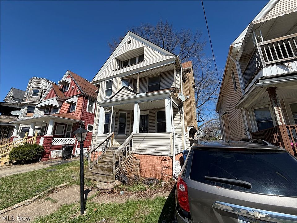 1st image of 1319 E 114th St