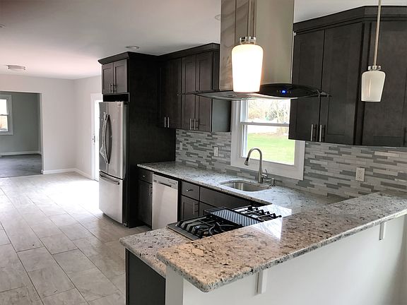 4th image of 29 Hill Ave