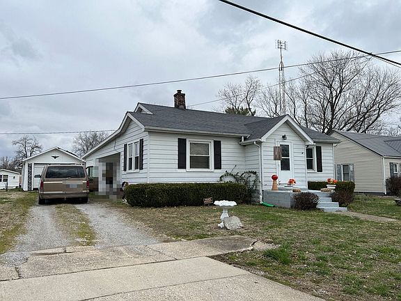 3rd image of 714 W Moore St #308