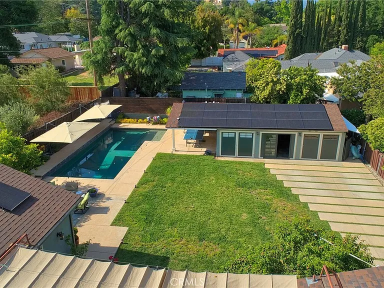 1525 Opechee Way — Photo 4
