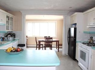 114 Gladstone St #2, Boston, MA 02128