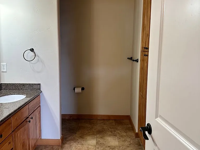 418 Enterprise Blvd #22 — Photo 14