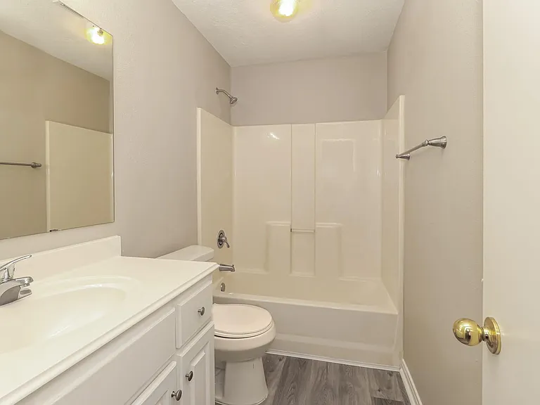 16360 Hidden River Ct — Photo 14