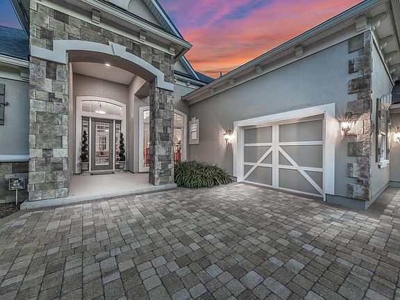 5th image of 1047 W Dorchester Dr