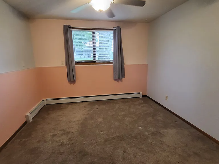 215 W Court St #2 — Photo 4