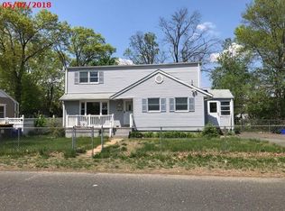 81 Applegate Ave, Monroe Township, NJ 08831