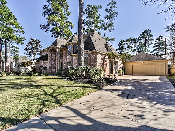 2nd image of 12319 Moorcreek Dr