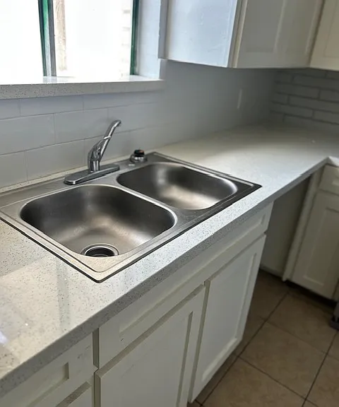 223 E Park St #6 — Photo 11