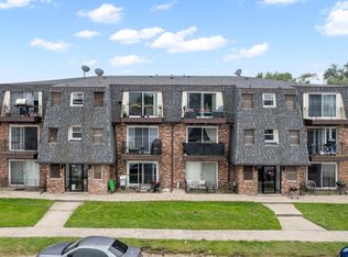 6401 W Home Ave APT 6A, Worth, IL 60482