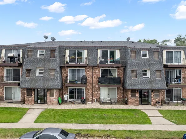 6401 W Home Ave APT 6A, Worth, IL 60482