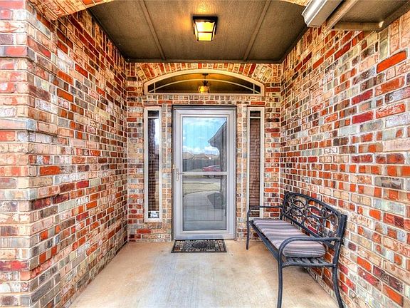 4th image of 3104 Brookstone Lakes Dr