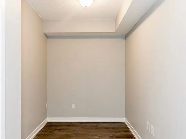 1420 Dupont St #710 — Photo 8