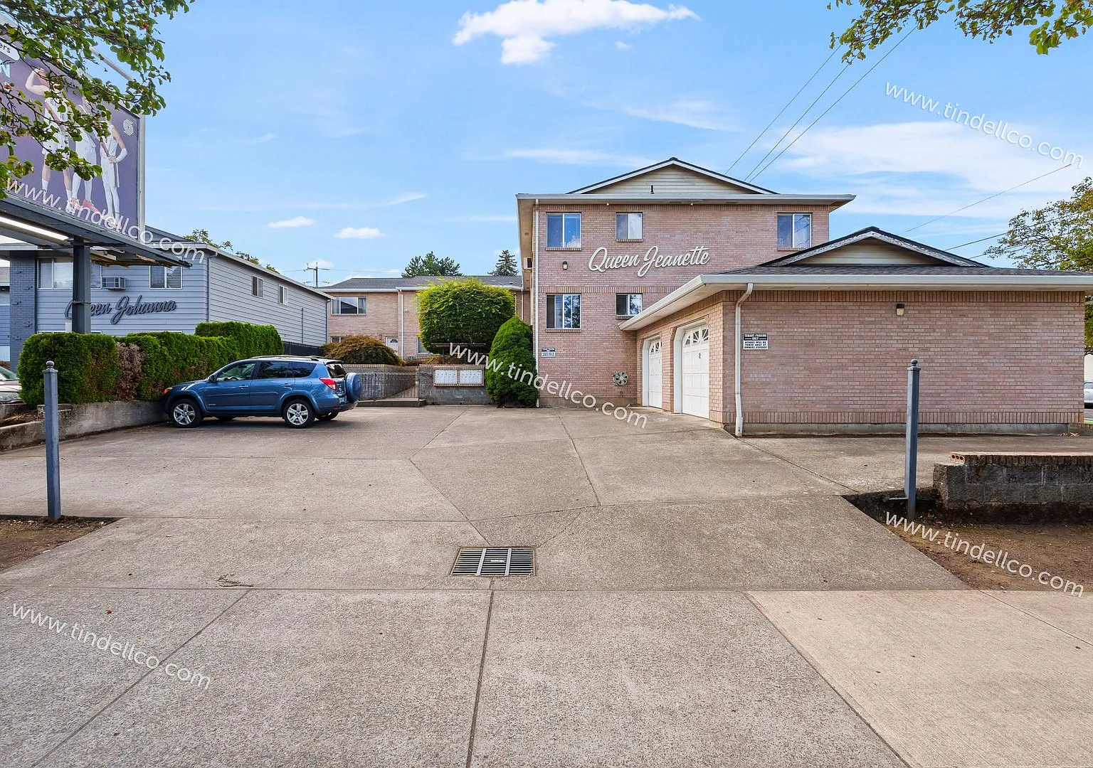 527QJ-TP (Queen Jeanette Apartments) — Photo 2