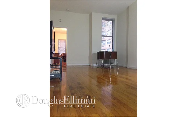 Rented by Douglas Elliman | media 29