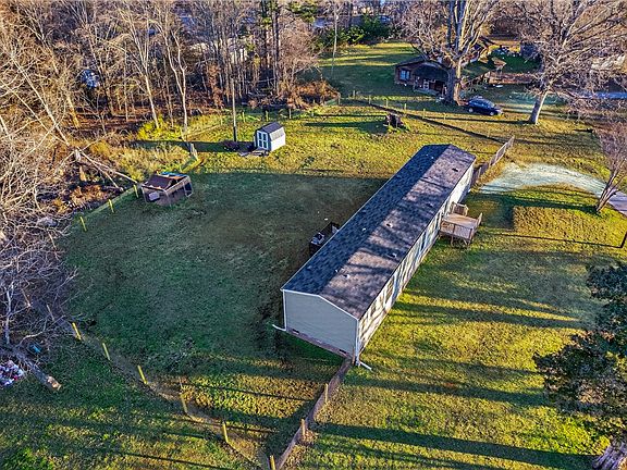 5th image of 862 N North Old Mill Rd