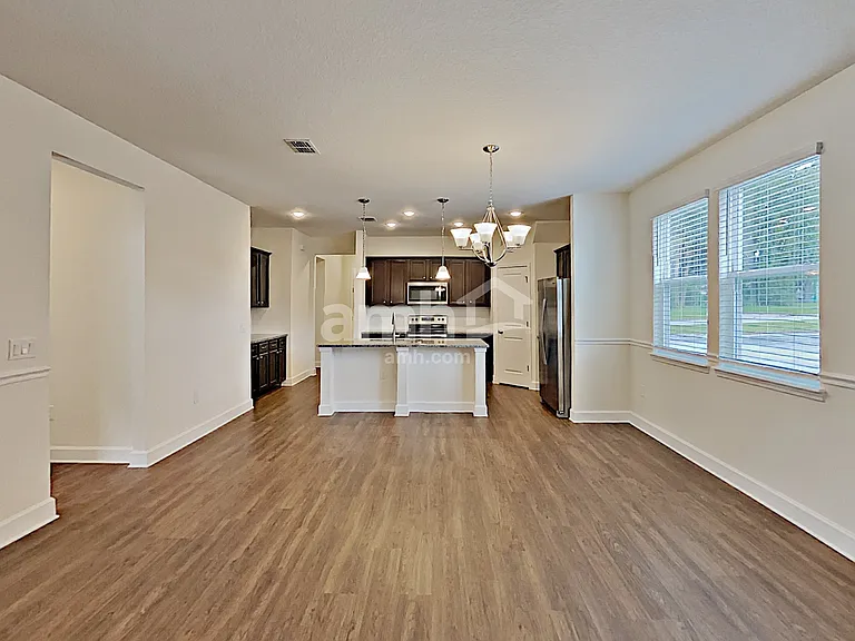 2429 Park Ave — Photo 7