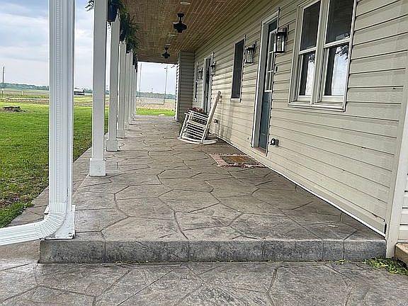 2nd image of 1276 County Road 700 N