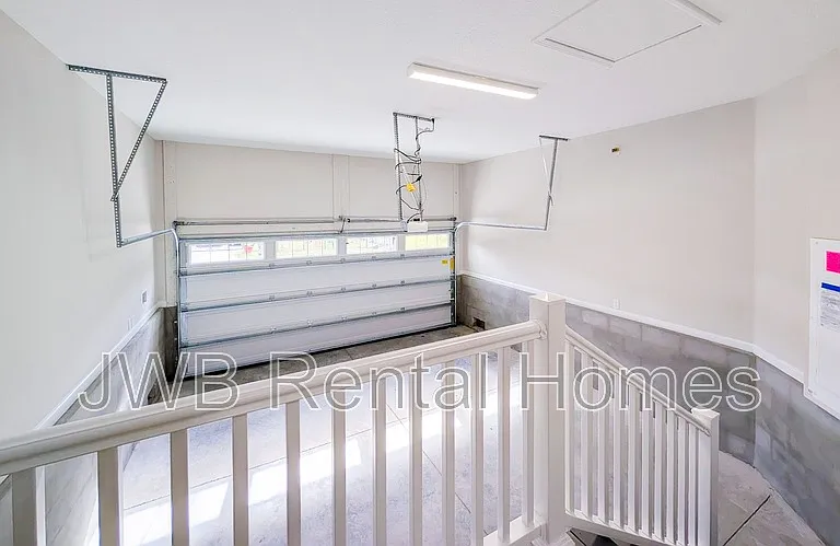 5447 Wabash Blvd — Photo 17