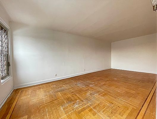 5th image of 97 Brooklyn Ave APT 6G