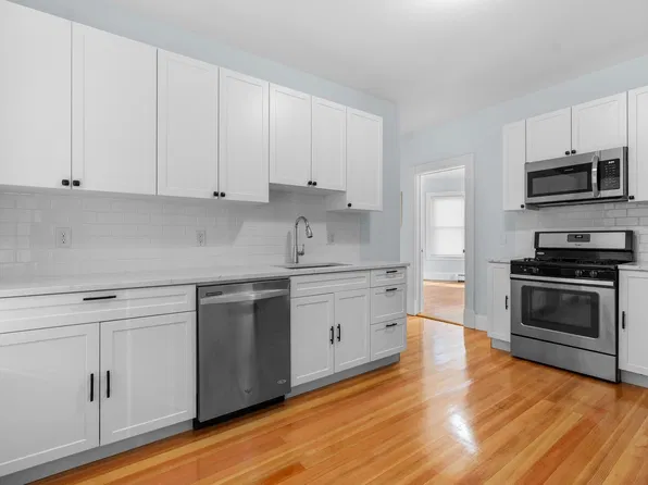 15 Romsey St, Boston, MA