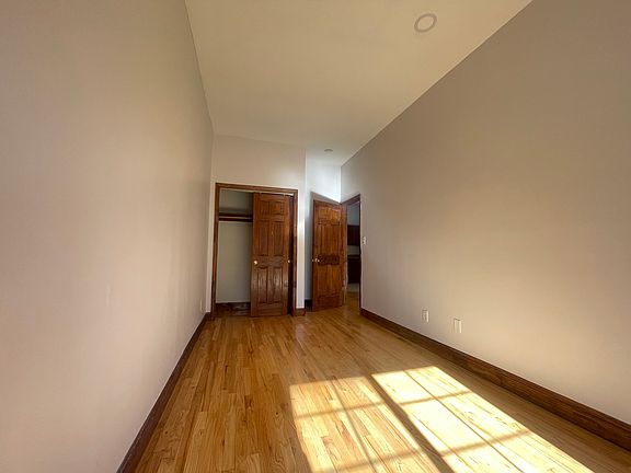 3rd image of 29 Woodbine St #4