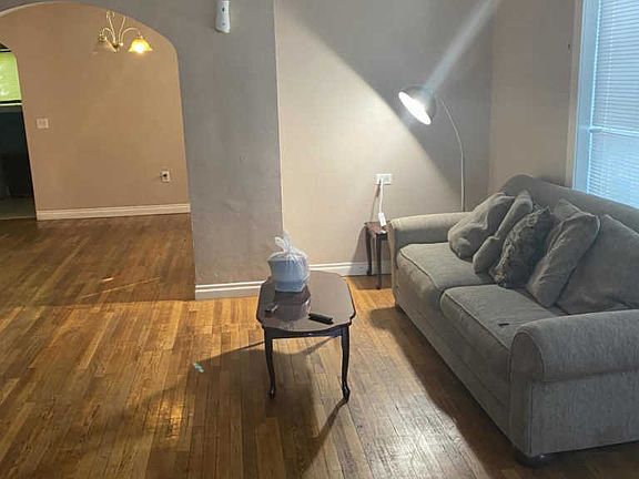 4th image of 420 Woodlawn St SE