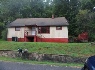 645 Hamner Ave NE, Norton, VA 24273