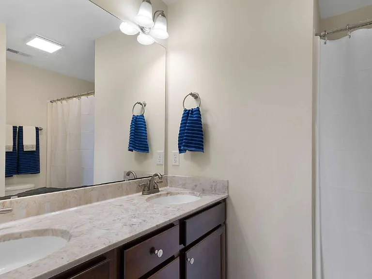 212 Bridgeview Ct #A — Photo 32