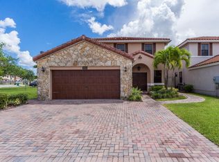 9920 NW 10th St, Miami, FL 33172