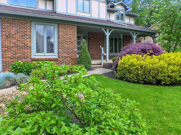 4th image of 45 Nicole Dr