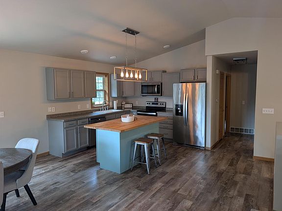 3rd image of 7406 RYAN AMY DRIVE