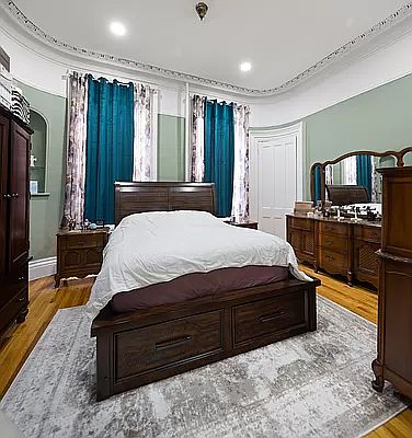 5th image of 382 Sackett St