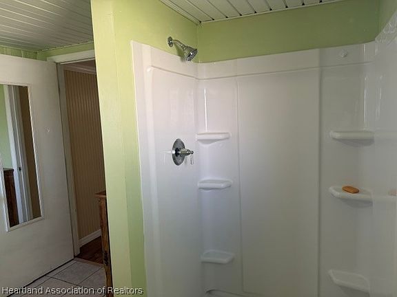 4th image of 1807 Shore Rd
