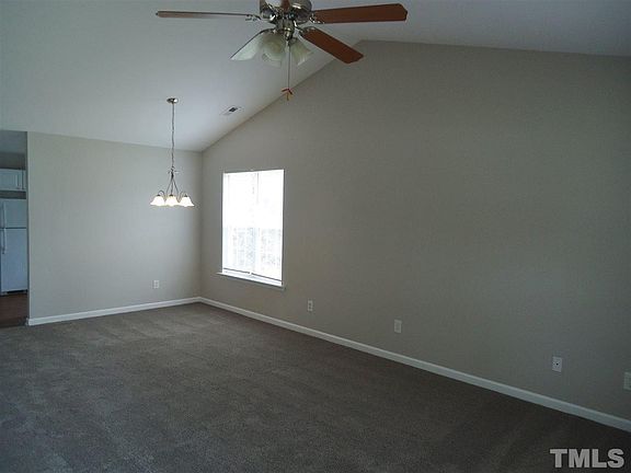 3rd image of 49 N Sussex Dr #49