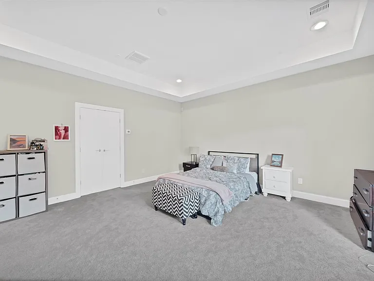 1264 Morris St — Photo 8