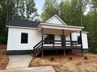 1416 Blackbird Dr, Clover, SC 29710