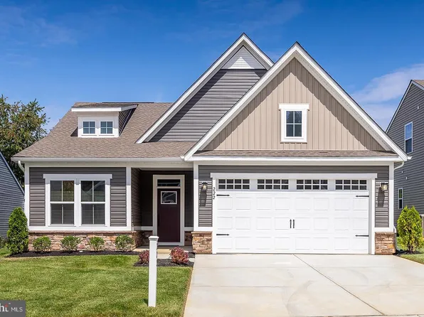 222 Amesbury Blvd, Woolwich Township, NJ 08085