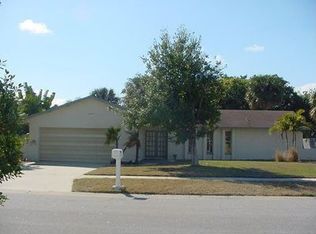 13 Colonial Dr, Cocoa Beach, FL 32931