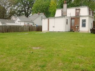 104 S 18th St, Belleville, IL 62226