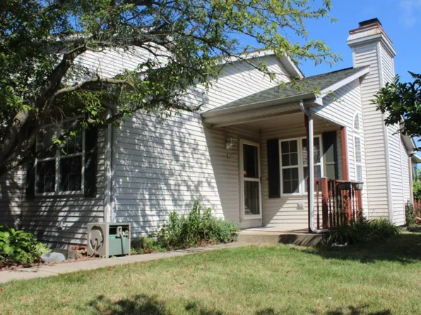 477 Water Tower Rd N, Manteno, IL 60950