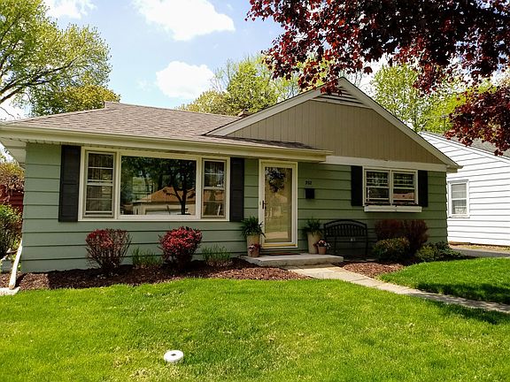 2nd image of 932 N Kaspar Ave
